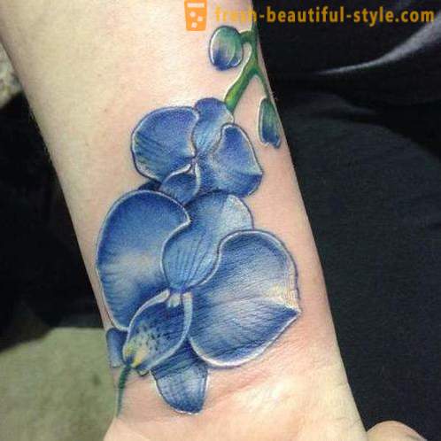 Cvet tatoo na zapestju za dekleta. vrednost