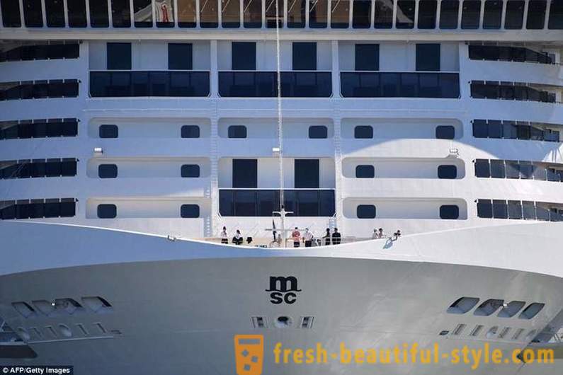 Zagon slovesnost velikan potniške ladje Maraviglia