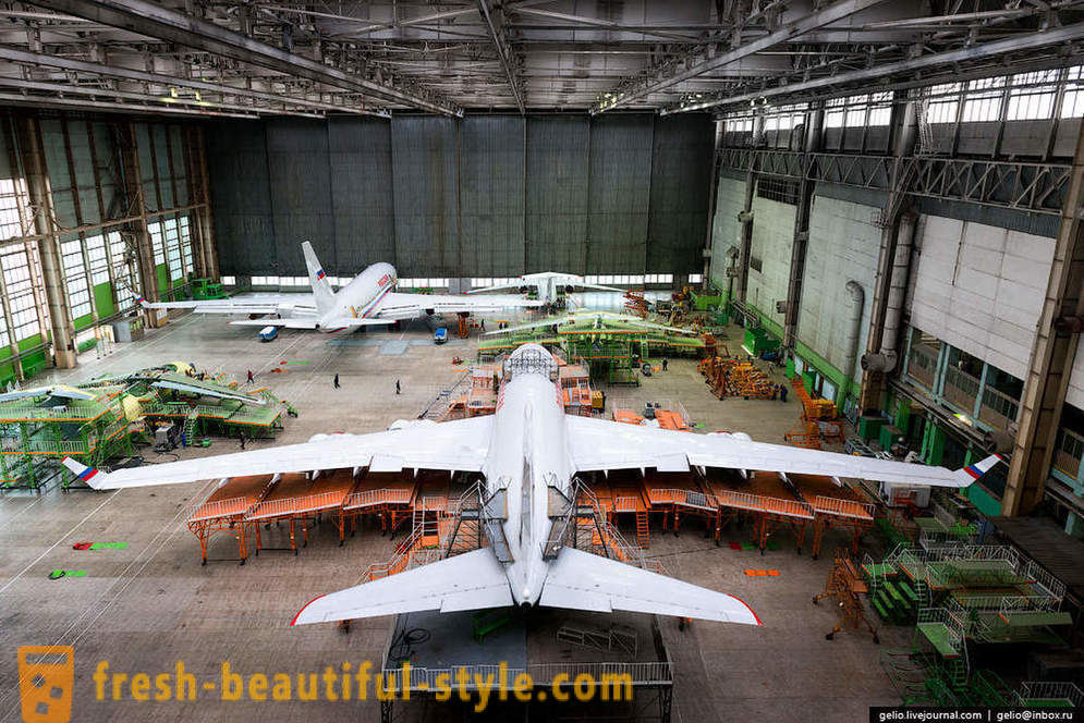 Proizvodnja Il-96-300 in AN-148. Vaso