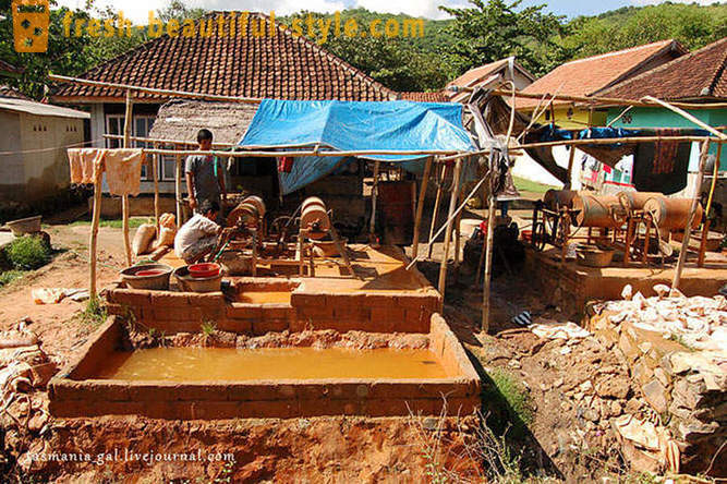 Kako rudnik zlata v Indoneziji