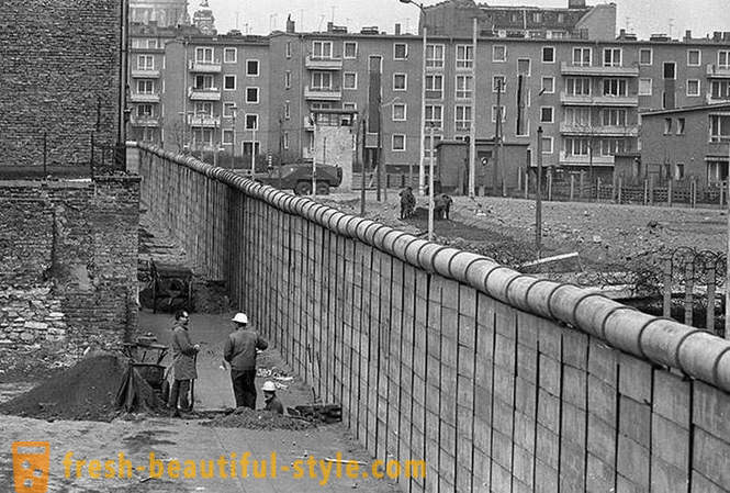 Padec berlinskega zidu
