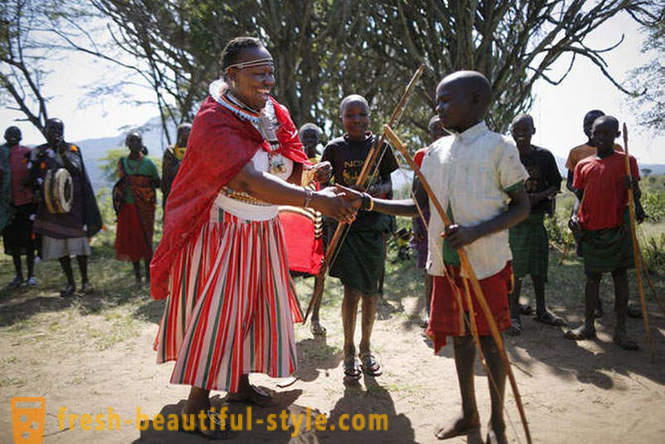 Tekmovalci pleme Pokot iz Kenije