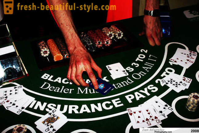 Mad skrivnosti casino industrija
