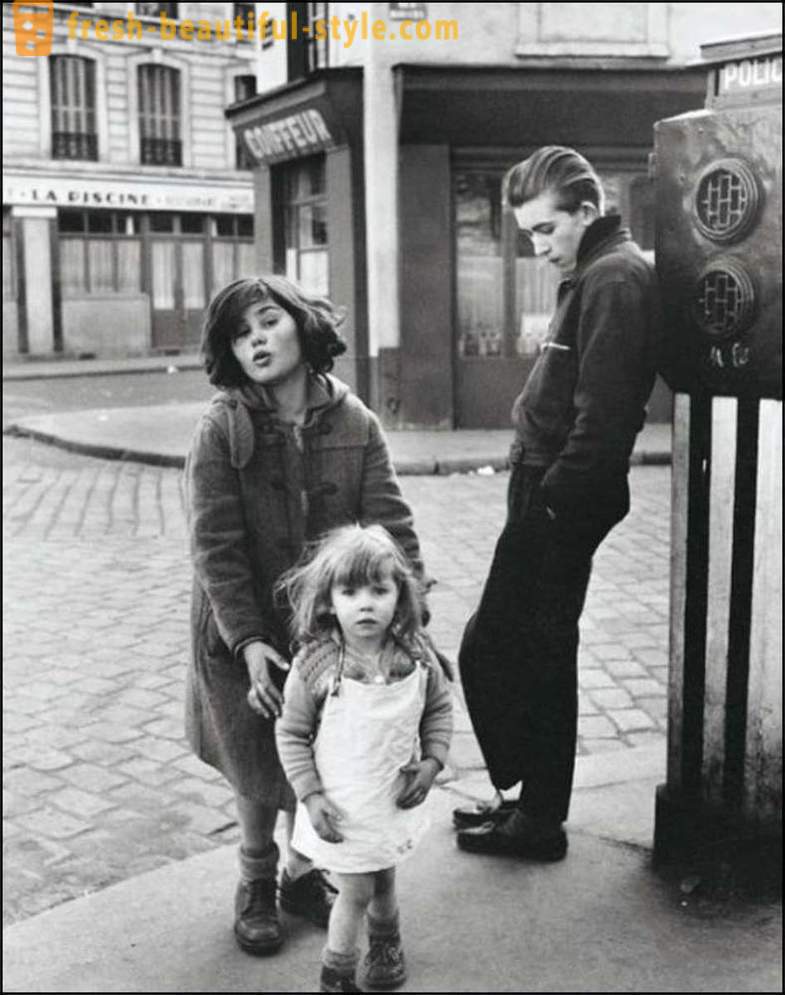 Otroci na sliki Foto Robert Doisneaua