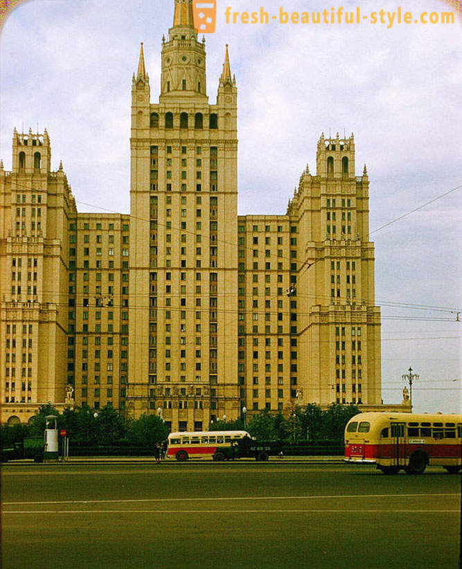 Moskva, 1956, na fotografijah Jacques Dyupake