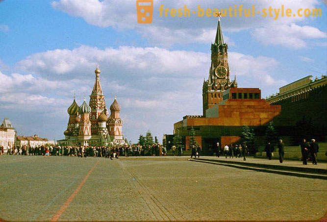 Moskva, 1956, na fotografijah Jacques Dyupake