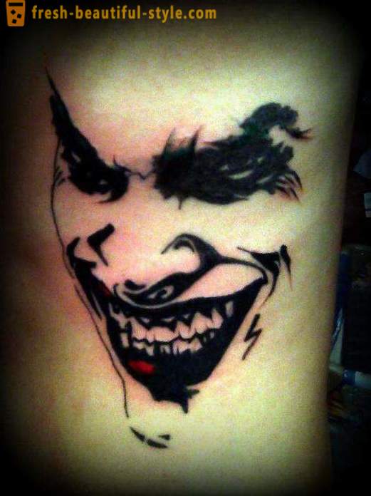 Joker Tattoo: simboli in fotografije