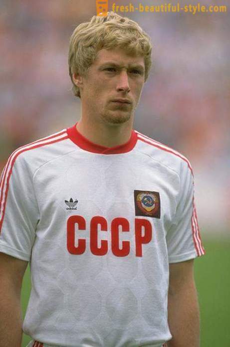 Alex Mickle, Ukrajinski nogometaš: biografija, družina, šport kariero